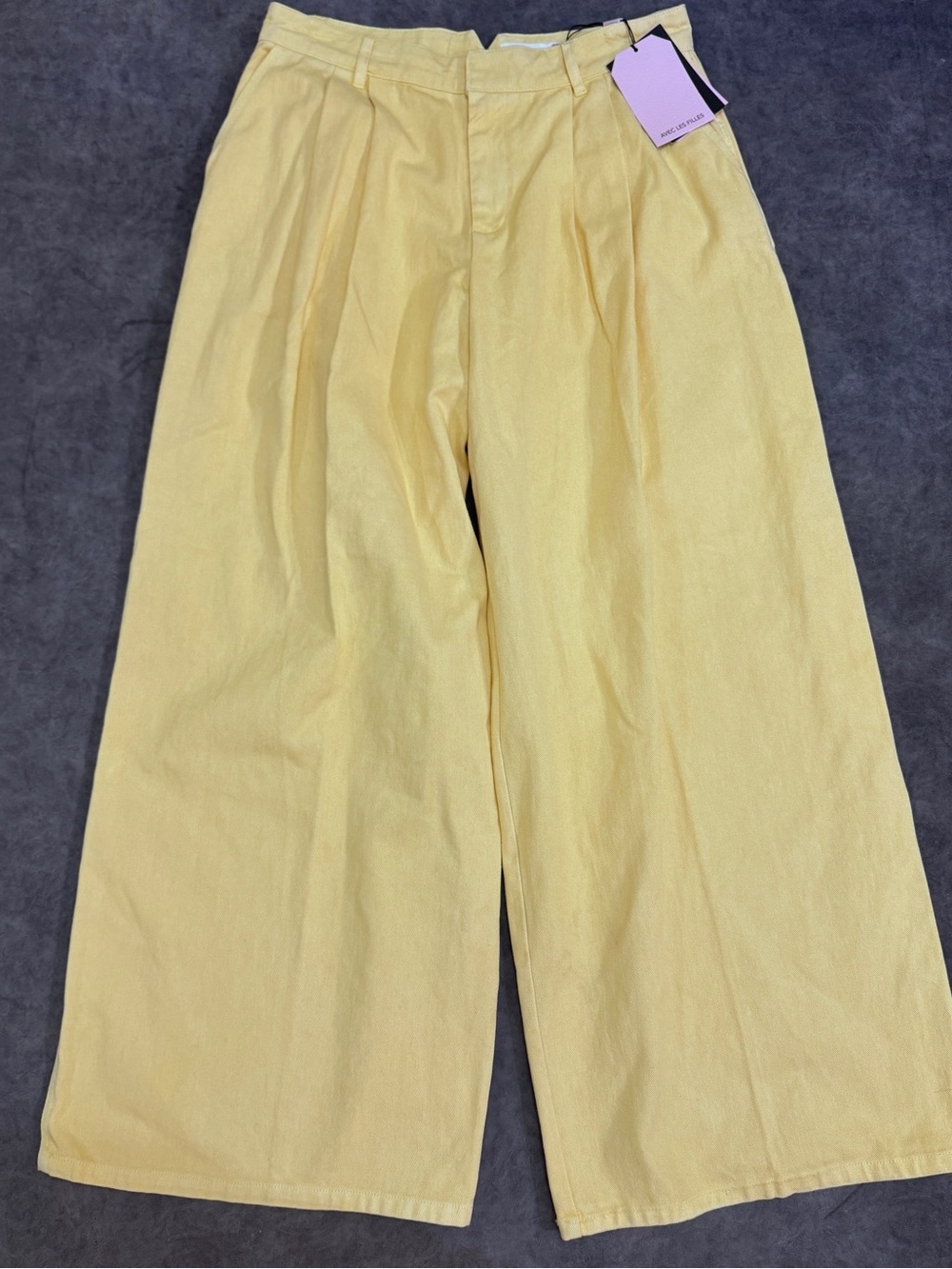Avec Les filles Women Butter yellow preppy pleated wide leg cotton denim jeans